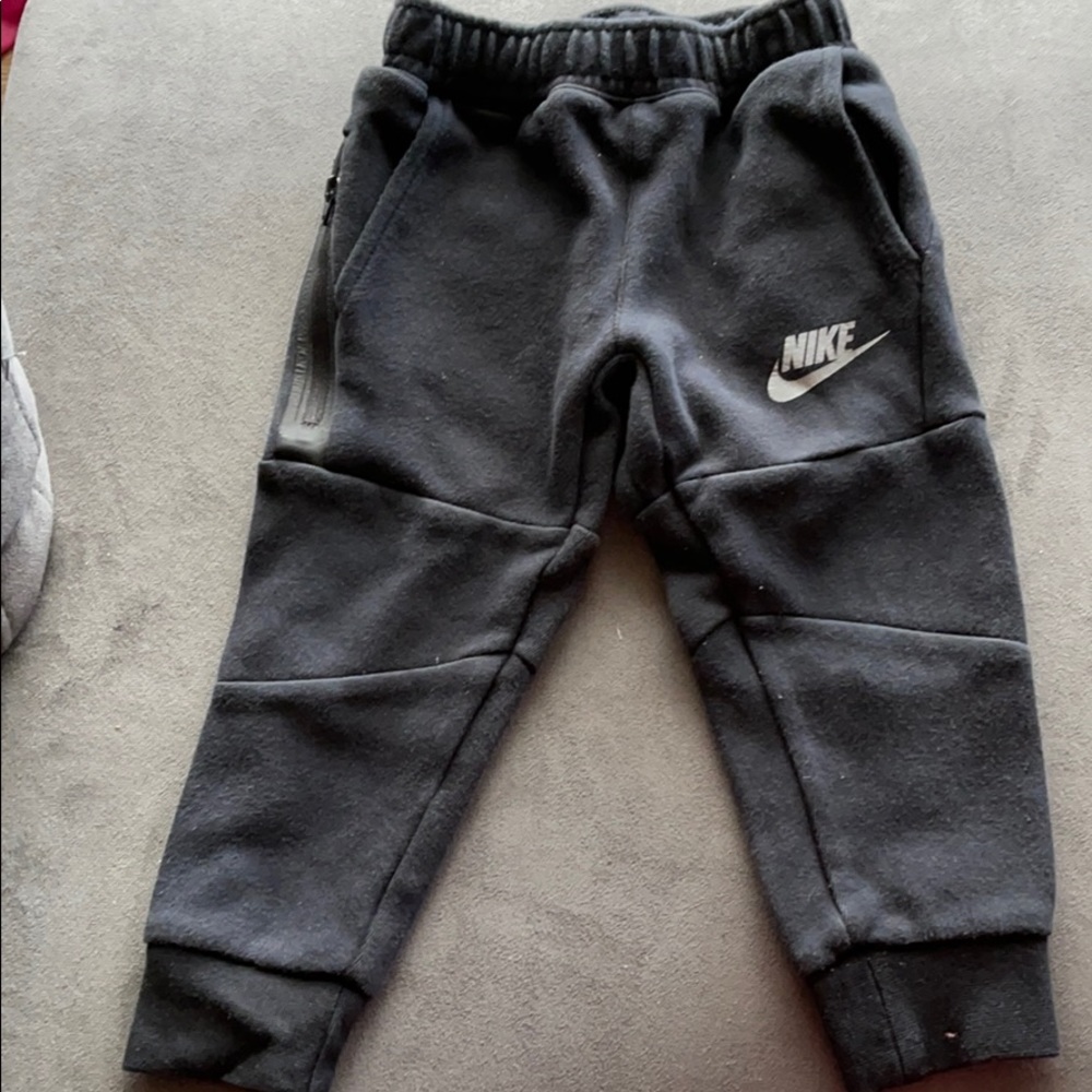 Nike Tech sweats